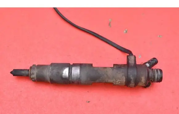 Volkswagen Transporter - Caravelle T4 Fuel injector 074130202N