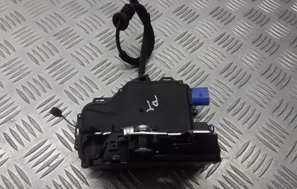 Seat Ibiza III (6L) Rear door lock