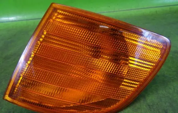 Mercedes-Benz Vito Viano W638 Front indicator light 