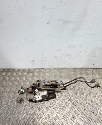 BMW 7 E65 E66 Active stabilizer control/valve assembly 6758704