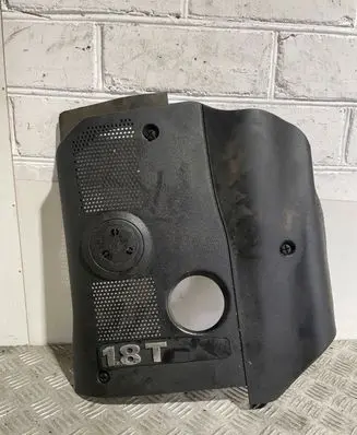 Volkswagen PASSAT B5.5 Engine cover (trim) 058103724AE