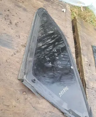 Ford Focus Rear side window