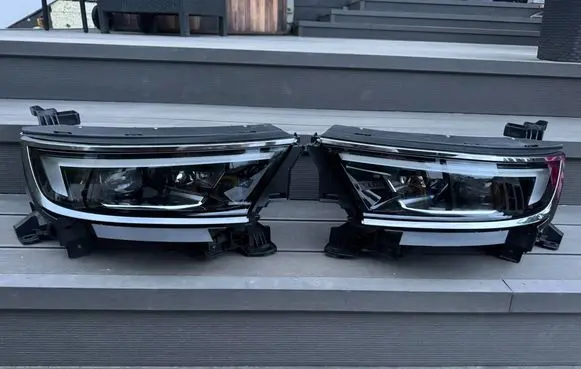 Opel Mokka B Headlight/headlamp 9834016680