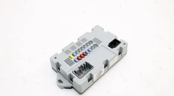 Jaguar XE Fuse module CPLA14Q073AA