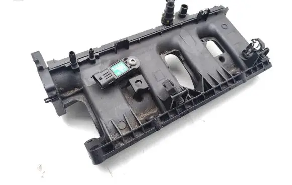 Nissan Qashqai Intake manifold 140030983R 1072535S01