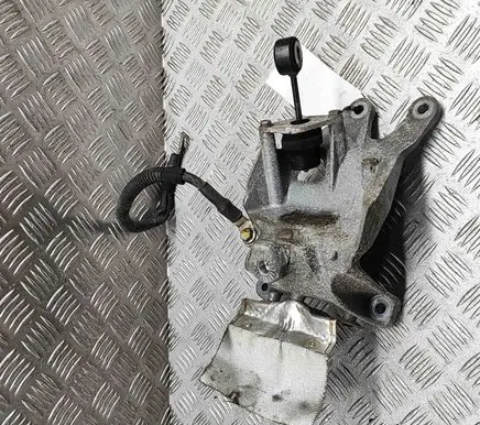 Audi Q7 4M Engine mounting bracket 4M0199870AL 4M0199308BM