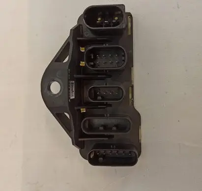 Mercedes-Benz E W213 Current control relay A0005459712