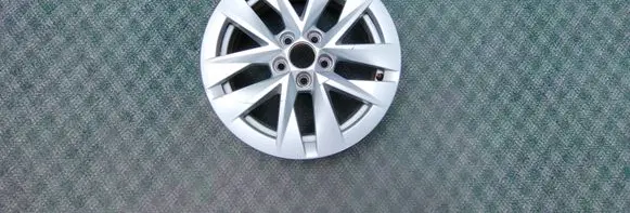 Skoda Fabia Mk4 (6VA) R15 alloy rim 6VA601025