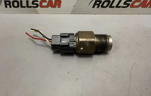Toyota Avensis Verso Fuel pressure sensor 01G07