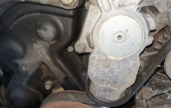 Citroen C3 Generator/alternator belt tensioner