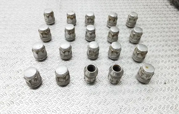 Honda FR-V Nuts/bolts 