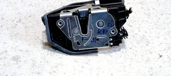 BMW 3 F30 F35 F31 Front door lock 7229461 A053702