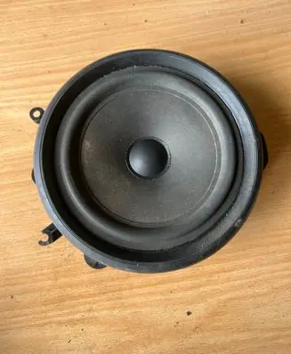 Audi A4 S4 B6 8E 8H Rear door speaker 96481238489