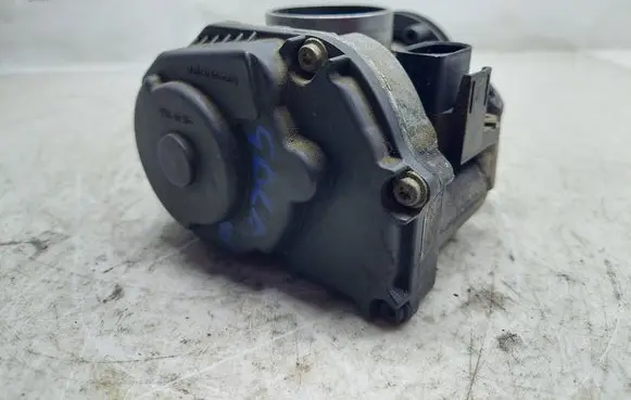 Volkswagen Polo Throttle body valve 030133064D