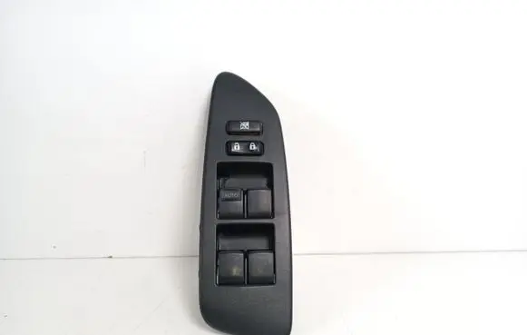 Toyota Auris 150 Electric window control switch 84820-02210