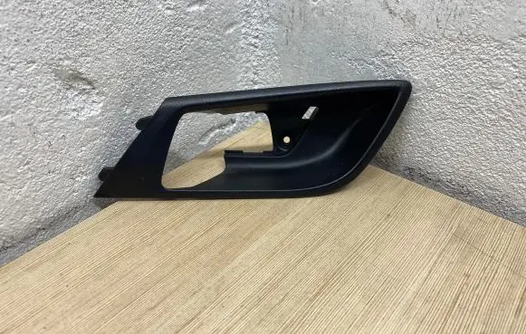 Ford Mondeo MK IV Front door interior handle trim BS71A226A37BE