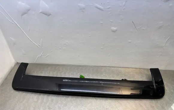 Volvo V70 Tailgate/trunk spoiler