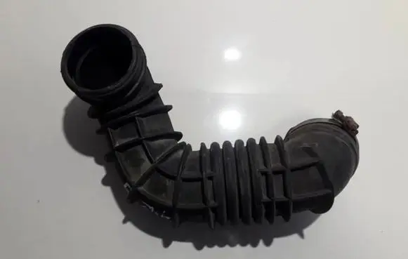 Ford Focus Intercooler hose/pipe 98ab9r504ad 98ab-9r504-ad