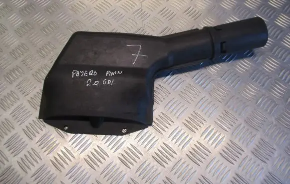 Mitsubishi Pajero Pinin Intake resonator 