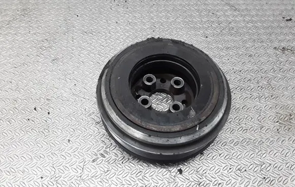 Volkswagen Golf IV Crankshaft pulley 038105243