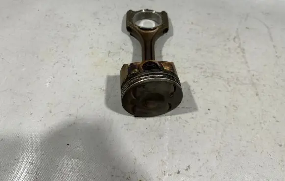 Audi A8 S8 D4 4H Piston with connecting rod 079107066DT 079198401H