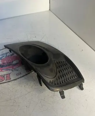 Subaru Impreza III Front bumper lower grill C090100130