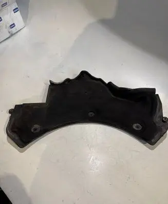 BMW 5 F10 F11 Heat shield in engine bay 7188421 74850610
