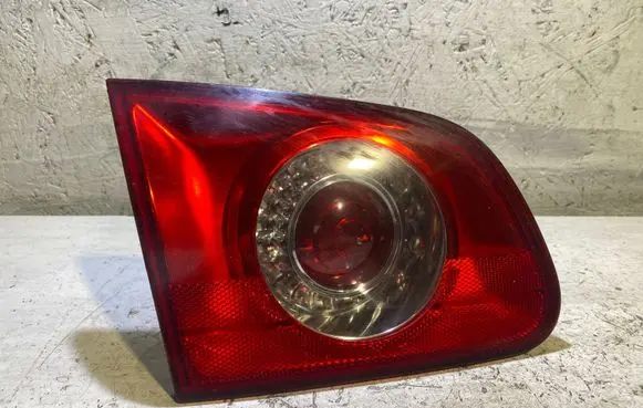 Volkswagen PASSAT B6 Tailgate rear/tail lights 3C9945093