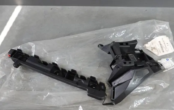 Opel Astra J Rear bumper mounting bracket 495048501 13266752
