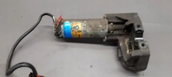 Mercedes-Benz S W220 Seat adjustment motor 0130002479