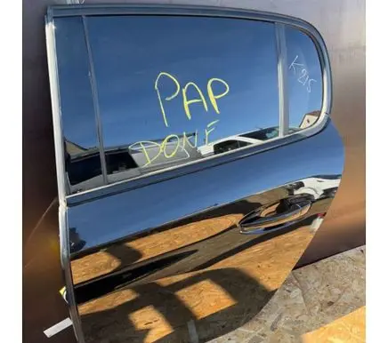 Peugeot 208 II Rear door 