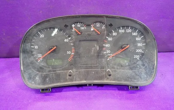 Volkswagen Golf IV Speedometer (instrument cluster) 1J0919861B