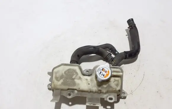 Mazda CX-3 Coolant expansion tank/reservoir S55115730