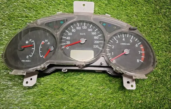 Subaru Forester SG Speedometer (instrument cluster) 85013SA210 0300470716339 NSS030L