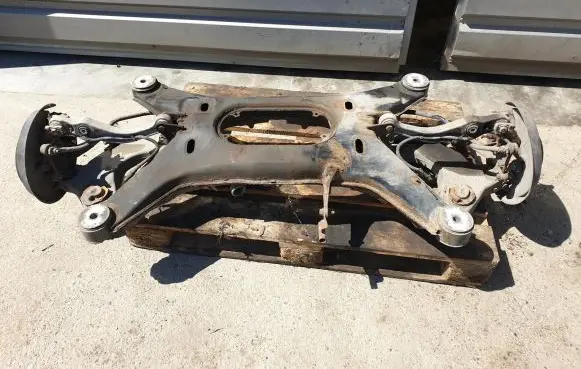 Audi A8 S8 D2 4D Rear axle beam 