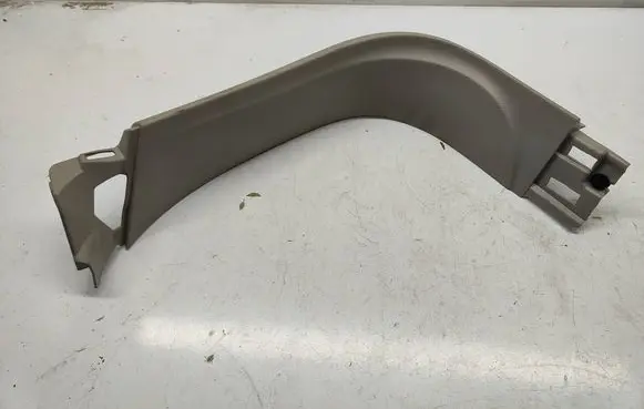 Chrysler Pacifica Tailgate trim 5RJ28PD2AE 101909080AYR 10262021