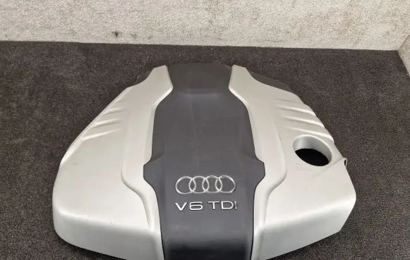 Audi A8 S8 D4 4H Engine cover (trim) 4L0103925 4L0103925C 4H0103925A