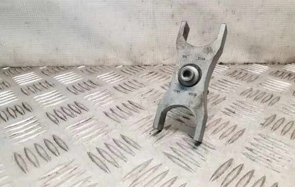 Volkswagen Tiguan Fuel Injector clamp holder 03L216A