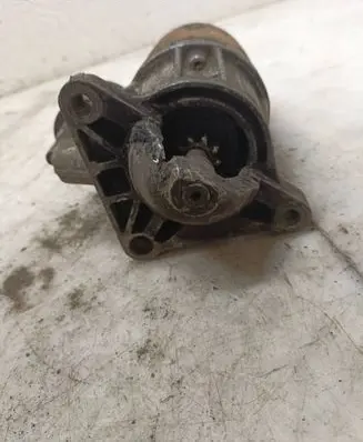 Peugeot 405 Starter motor 1005822422 0001200107