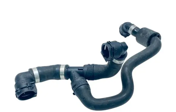 Mercedes-Benz CLS W257 Engine coolant pipe/hose A2135016982