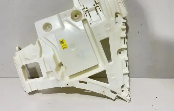 BMW X4 G02 Rear bumper mounting bracket 8081906