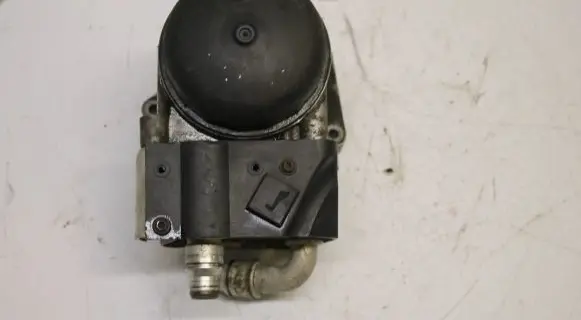 Engine oil radiator