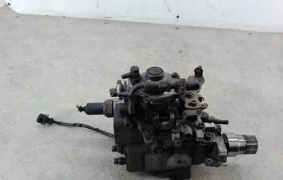 Renault Master II Fuel injection high pressure pump 0460424147