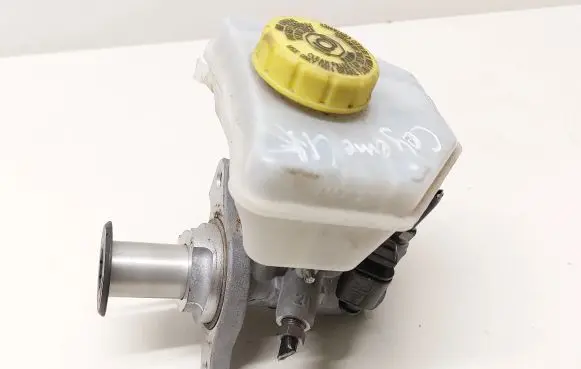 Porsche Cayenne (92A) Master brake cylinder