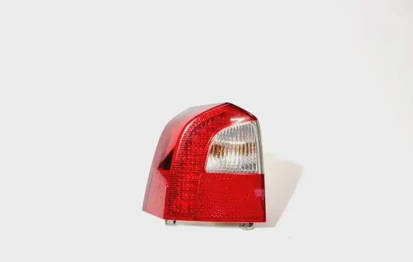 Volvo V70 Rear/tail lights 306989I3 2VA00943101