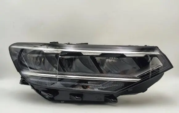 Volkswagen PASSAT B8 Headlight/headlamp 3G1941036Q 90172735 9000VF28CCZ
