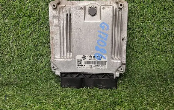 Volkswagen PASSAT B6 Engine control unit/module ECU 3C0907115F 0261S02111