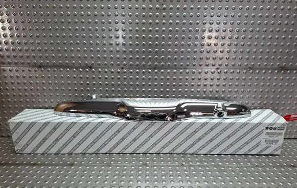 Fiat 500 Trunk door license plate light bar S26337899 0735516207