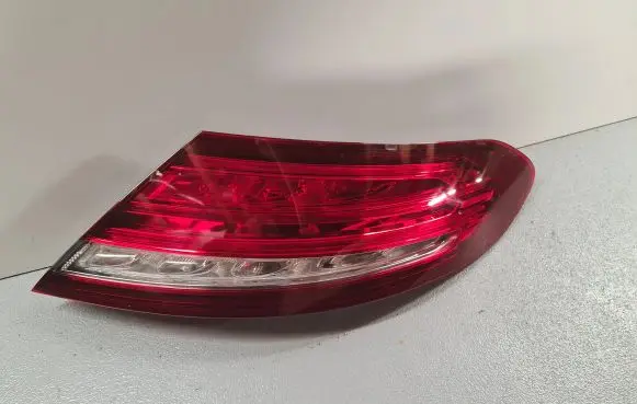 Mercedes-Benz C W205 Rear/tail lights A2059066605 9099906906V 300S9Z