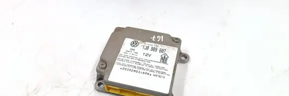 Volkswagen PASSAT B5 Airbag control unit/module 1J0909607 5WK4199